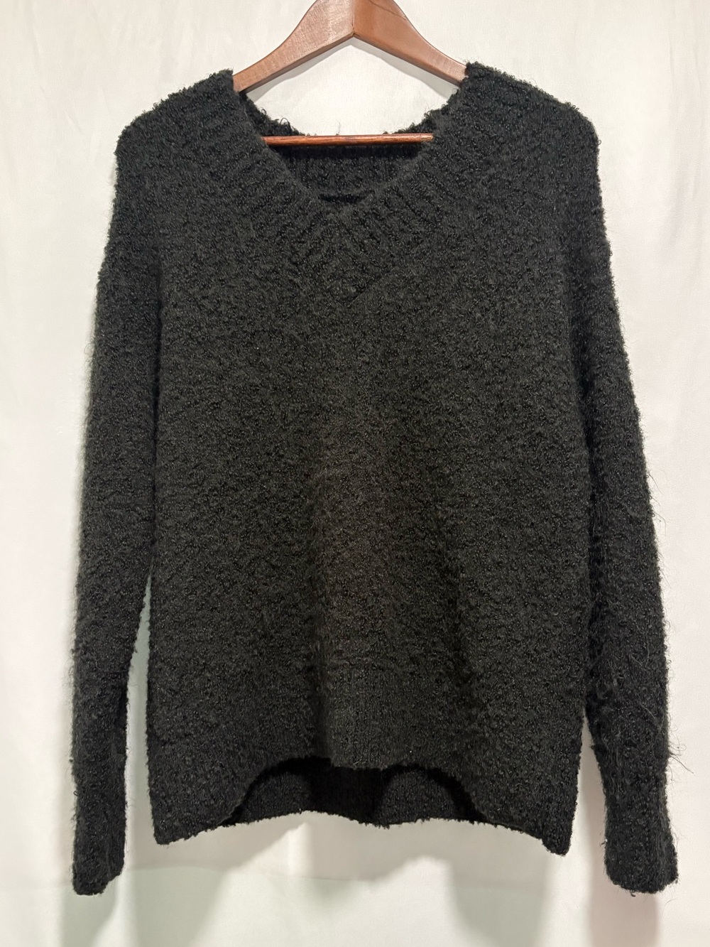 Aerie‎ Black Fuzzy Bouclé Sweater XS Soft Cozy Crew Neck Pullover Oversized